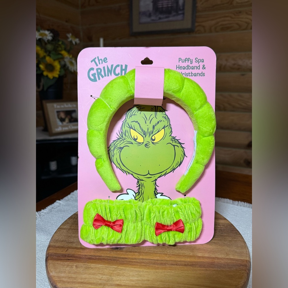 THE GRINCH Puffy Spa HEADBAND & WRISTBANDS